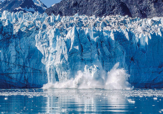 北極・グリーンランドの氷が異常な速さで溶け始めている