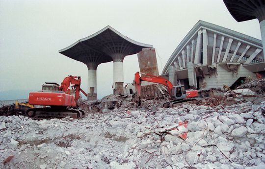 偽戒壇・正本堂崩壊の大現証こそ浅井先生をしてなさしめられた大聖人様の「常住此説法」である