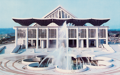 偽戒壇・正本堂